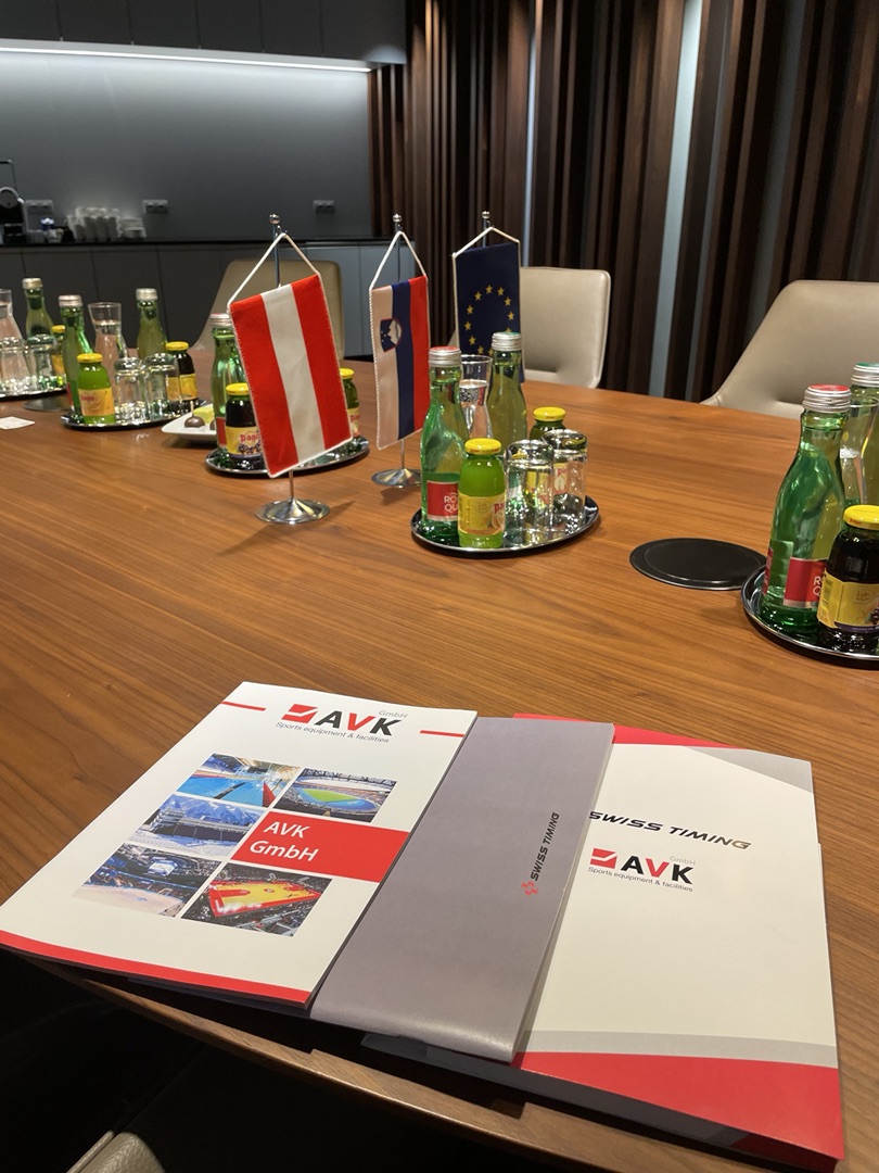 Geschäftsführer der AVK GmbH, Janis Cimmermanis, präsentierte das Unternehmen beim Wirtschaftsforum „Austria–Slovenia: Connected for the Future“