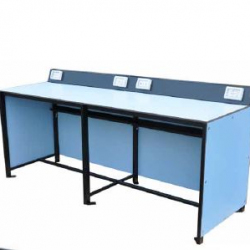 Tisch für Presse und Journalisten AVOM1004